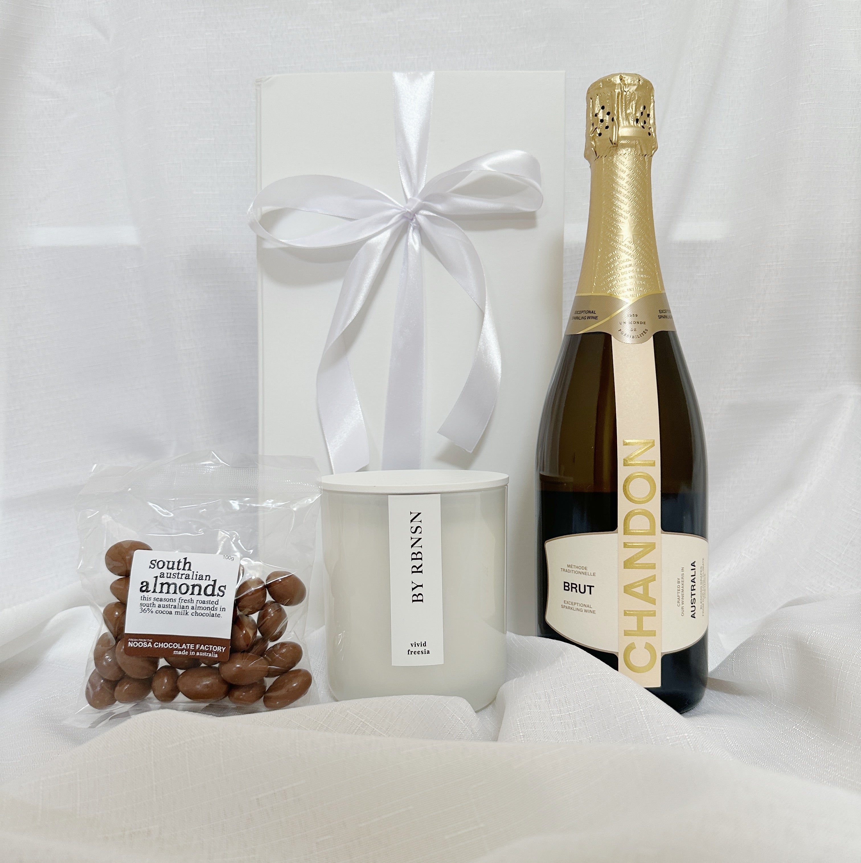 Chandon candle gift hamper