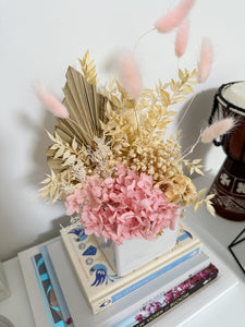 Dried flowers and candle gift hamper